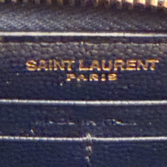 Yves Saint Laurent Zippy Wallet - Picture 2 of 16